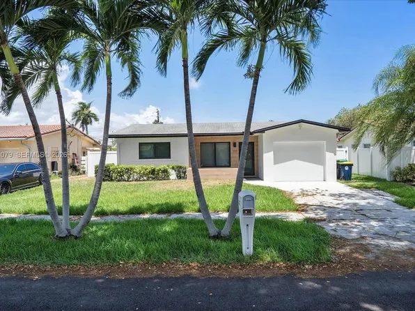 233 SE 4th Ter, Dania Beach, FL 33004