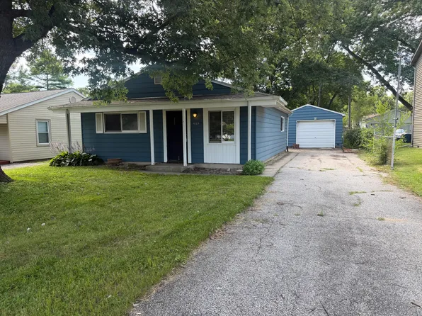 1025 W Porter Ave, Chesterton, IN 46304