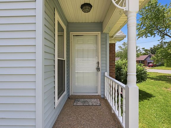 5th image of 3321 Towne Village Rd