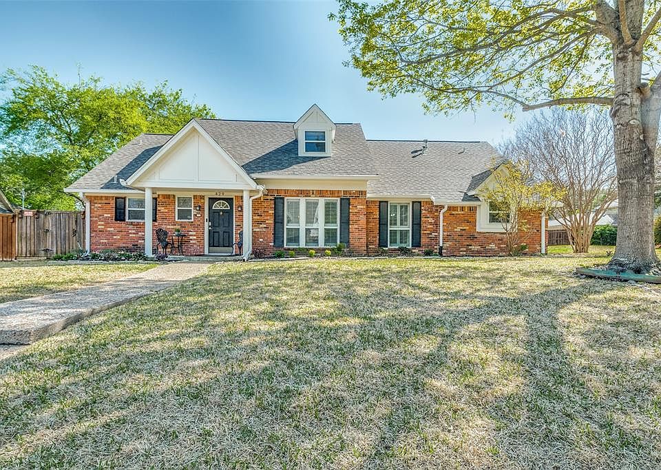 1st image of 429 Pleasant Valley Ln