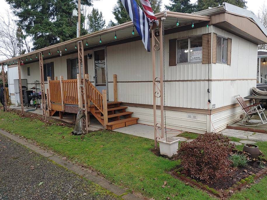 1st image of 1004 NE 72nd St