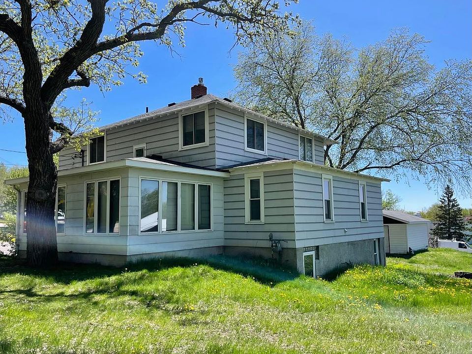 large home situated on a great lot in Sauk Rapids.