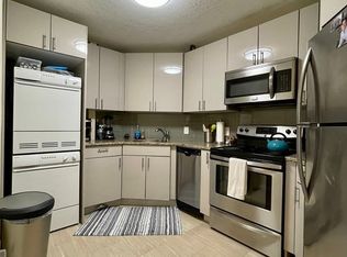 51 Pettee St APT 23, Newton, MA 02464
