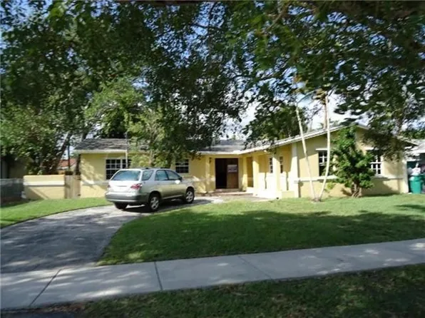 19640 Sterling Dr, Cutler Bay, FL 33157