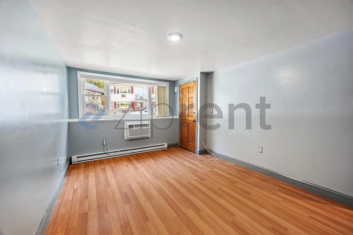 2 bed, 800 sqft, $2,800 — Photo 4