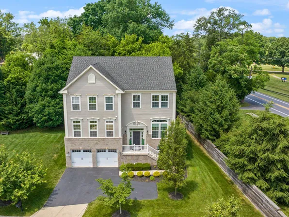10925 Cedar Oaks Ln, Columbia, MD 21044