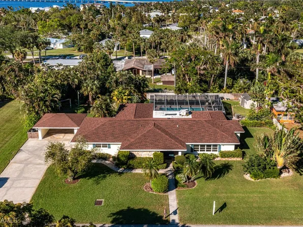 1241 Logan Ln, Fort Myers, FL 33919