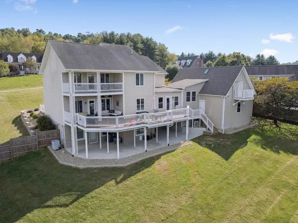 18430 Whites Point Dr, Abingdon, VA 24211