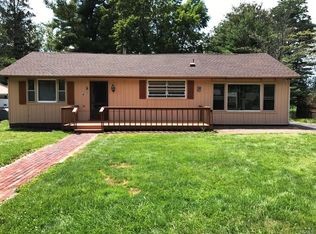 5 Hemlock Dr, Forestburgh, NY 12701