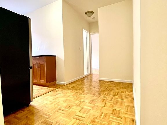 2nd image of 523 E 78th St APT 6G