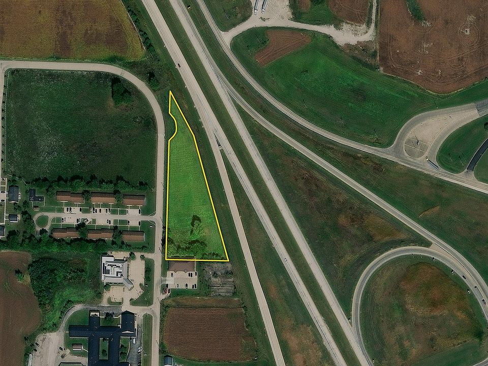 2nd image of 2108 Silva Ln