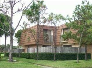 214 Charter Way, West Palm Beach, FL 33407