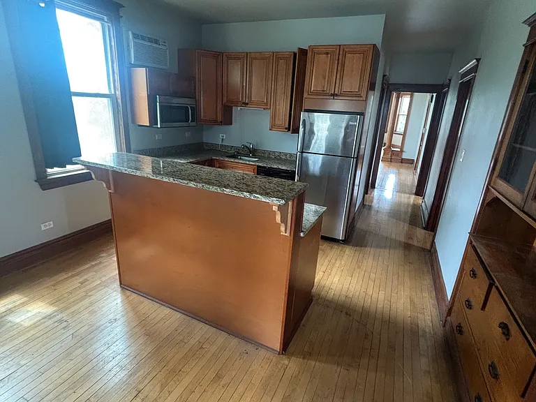 3403 Maple Ave #2 — Photo 2