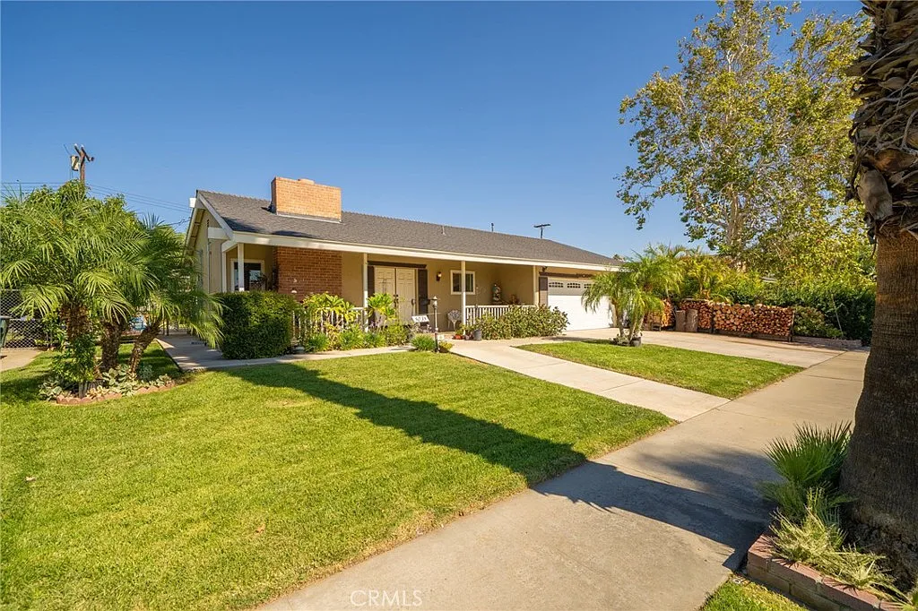 Building Photo - 5035 Carlingford Ave