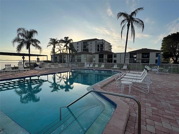 4th image of 6180 Sun Blvd APT 208
