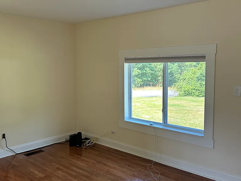 452 Southwoods Dr — Photo 4