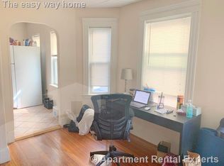 15 5th St #1D, Medford, MA 02155