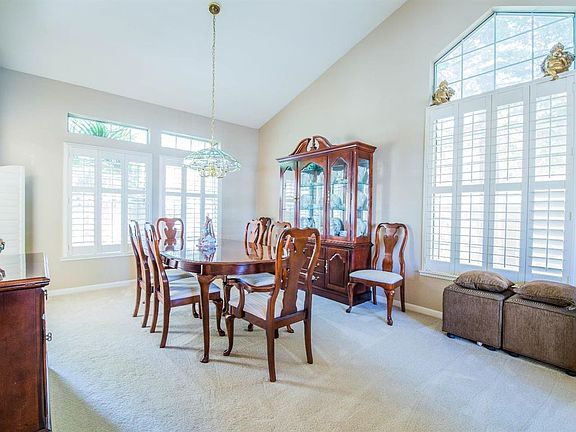 4th image of 313 Stonemanor Ct