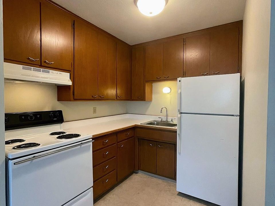 1st image of 400 6th Ave SE APT 24