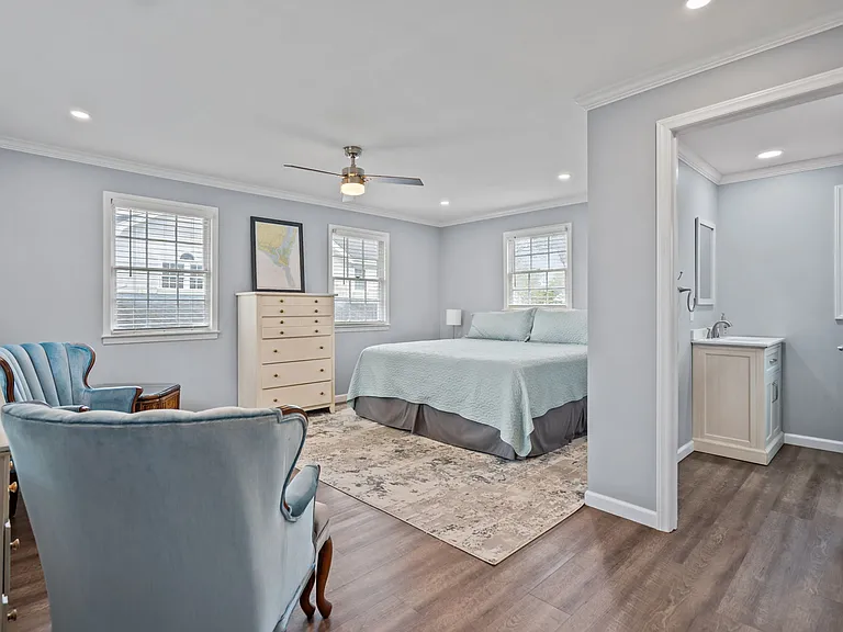 109 River Dr — Photo 27