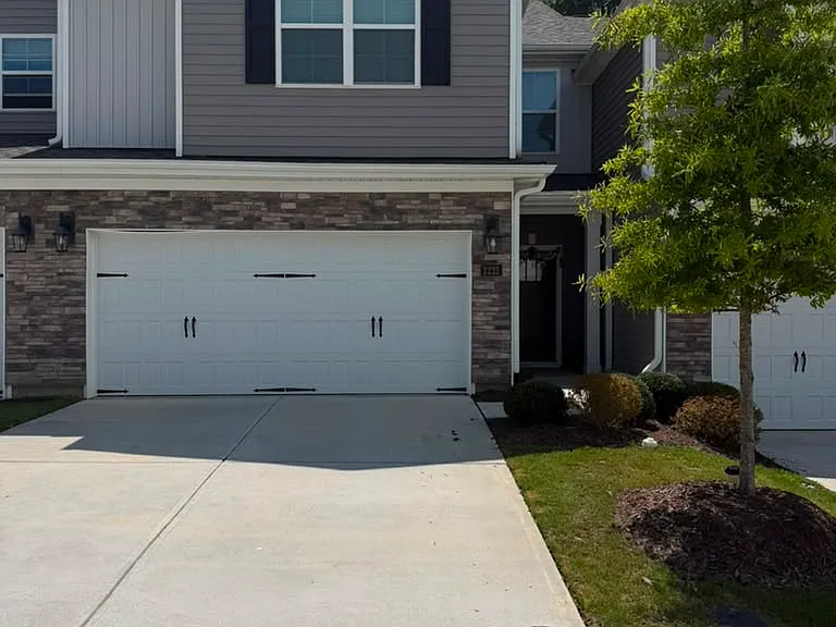 2221 Cherry Top Dr — Photo 1