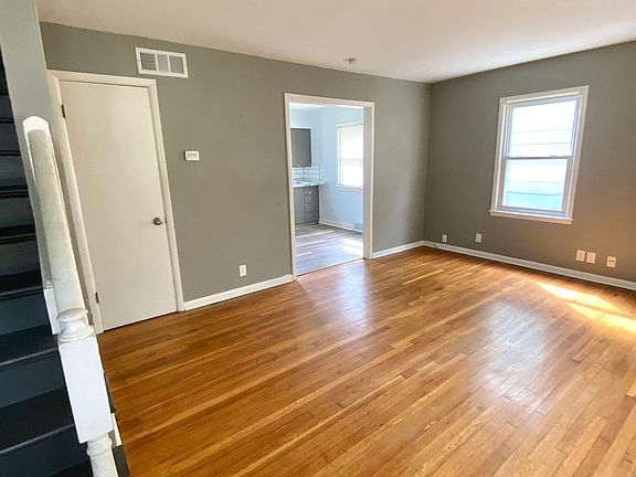 2nd image of 1213 N Cottage Ave
