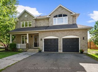 98 Anfield Cres E, Ottawa, ON K2G 7B7