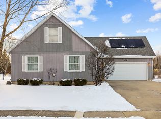 2011 Country Dr, Plano, IL 60545