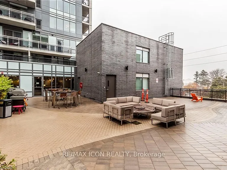 63 Arthur St S #102 — Photo 35