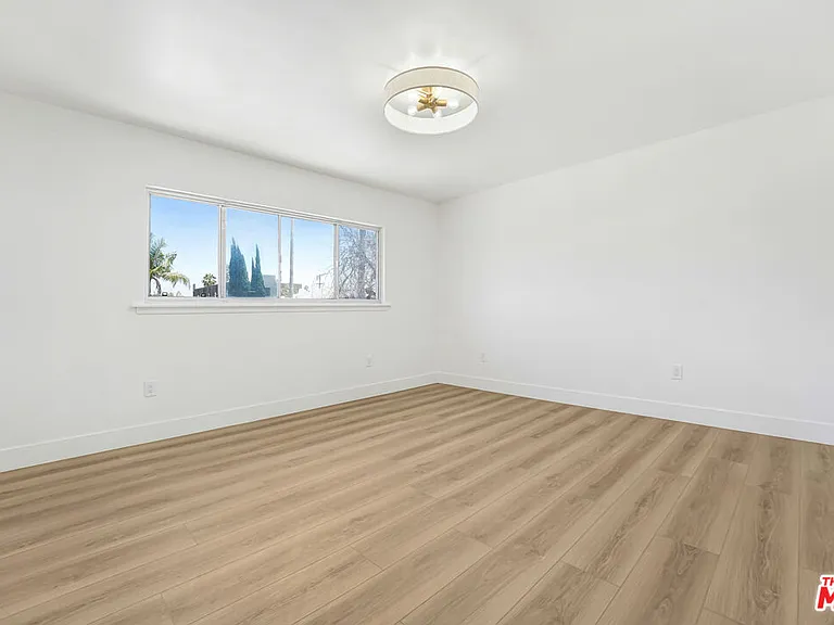 1435 S Hayworth Ave #4 — Photo 6