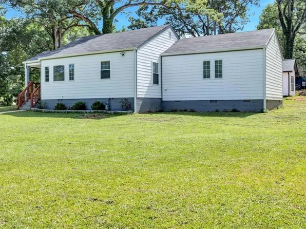 2408 Hillcrest Dr, East Pt, GA 30344