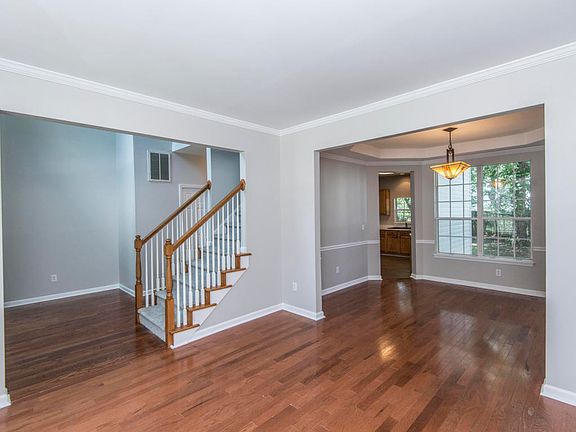 2nd image of 602 Fairway Forest Dr