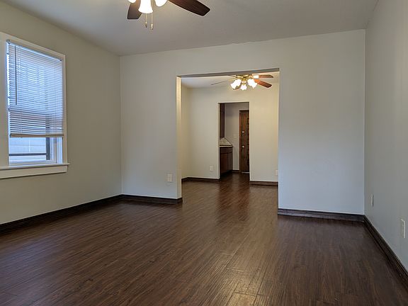 Picture from the livingroom, through the dining room, and into the kitchen