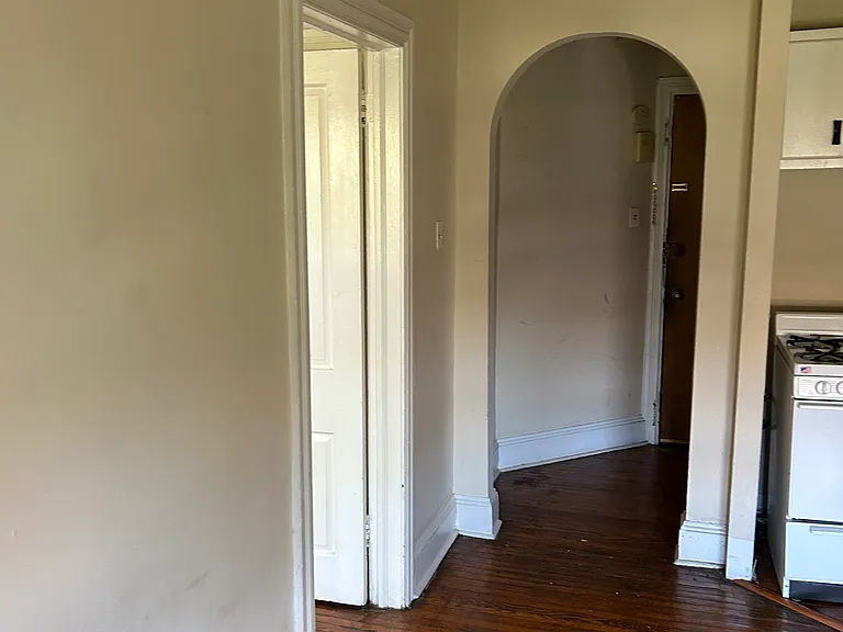 907 S 47th St #3R — Photo 19
