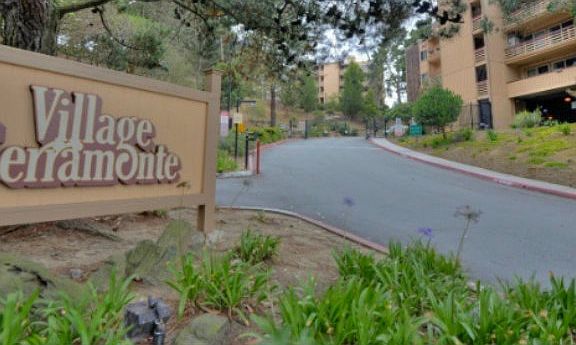 5th image of 349 Philip Dr APT 104