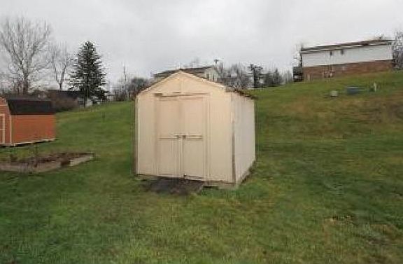 4th image of 502 Cherry Hill Dr