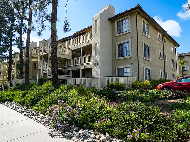 Pebblecreek Apartments — Photo 27