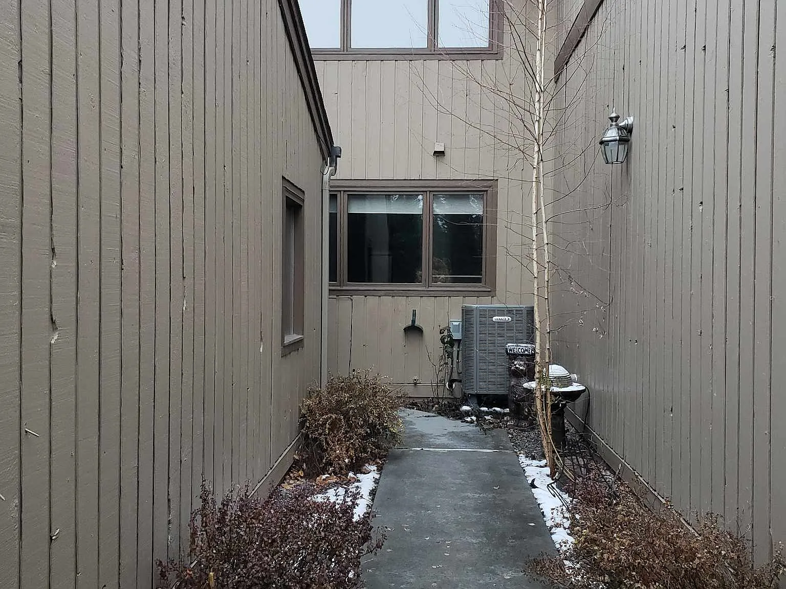 2 bed, 2100 sqft, $2,625 — Photo 2
