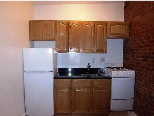 Rented by R New York | media 7