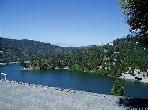 1st image of 392 Delle Dr