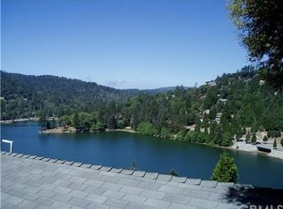 392 Delle Dr, Crestline, CA 92325