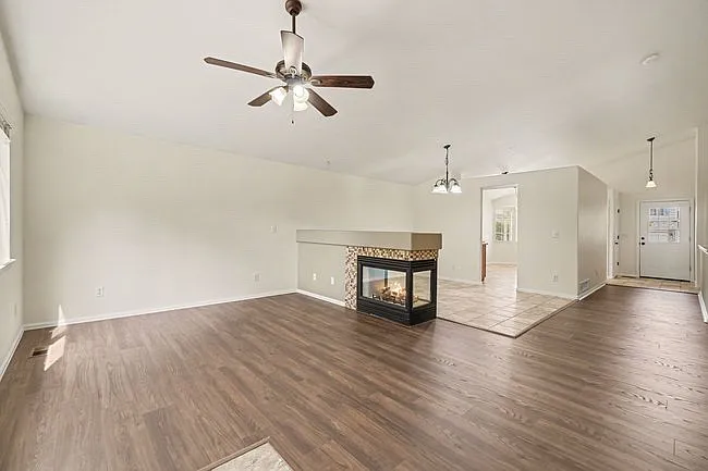 1016 Woodside Rd — Photo 4