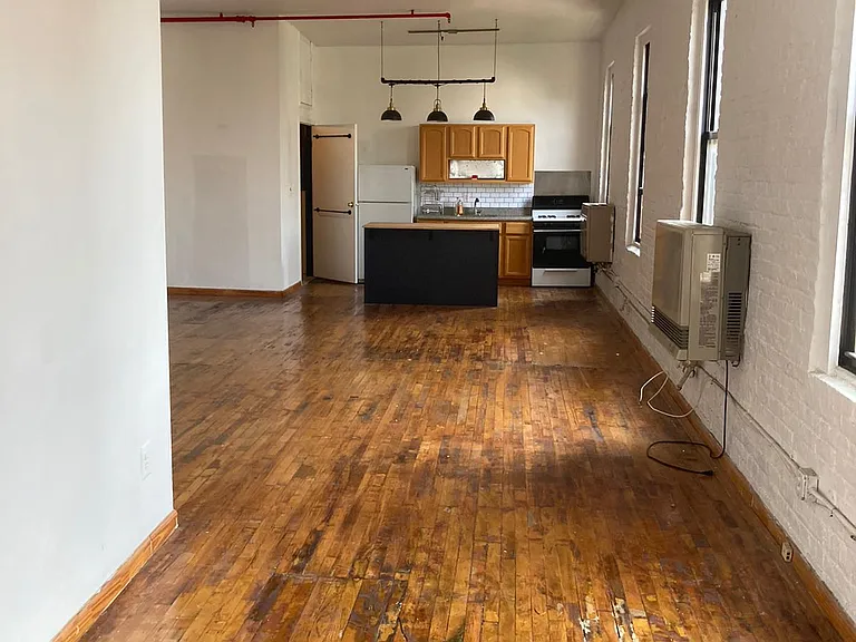 1866 Starr St #2 — Photo 2