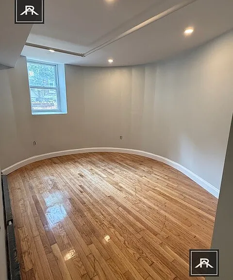 14 Quint Ave #1 — Photo 7