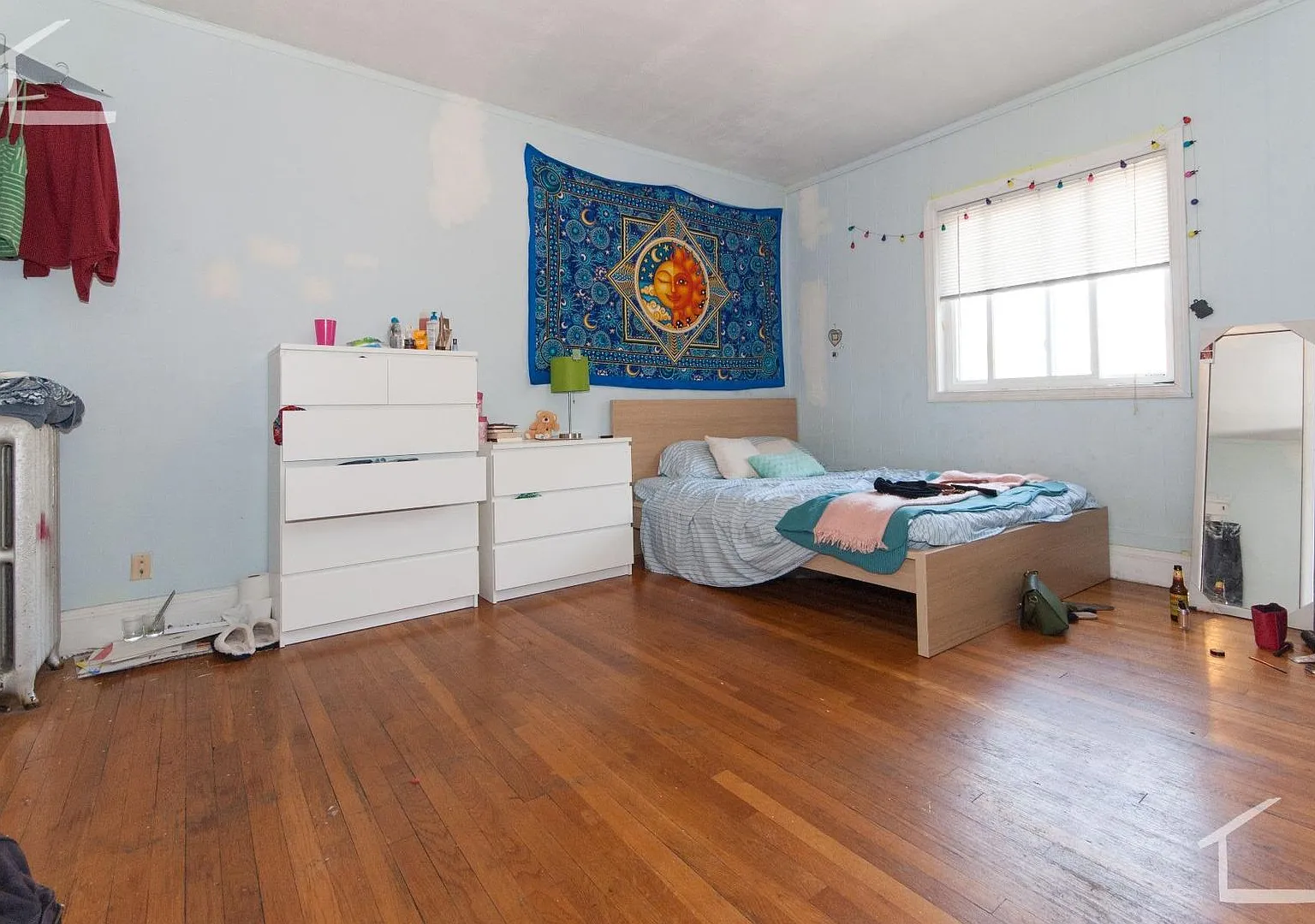 Gorgeous Brighton Townhouse ( $1000 per person!!) available 9/1/26 — Photo 2