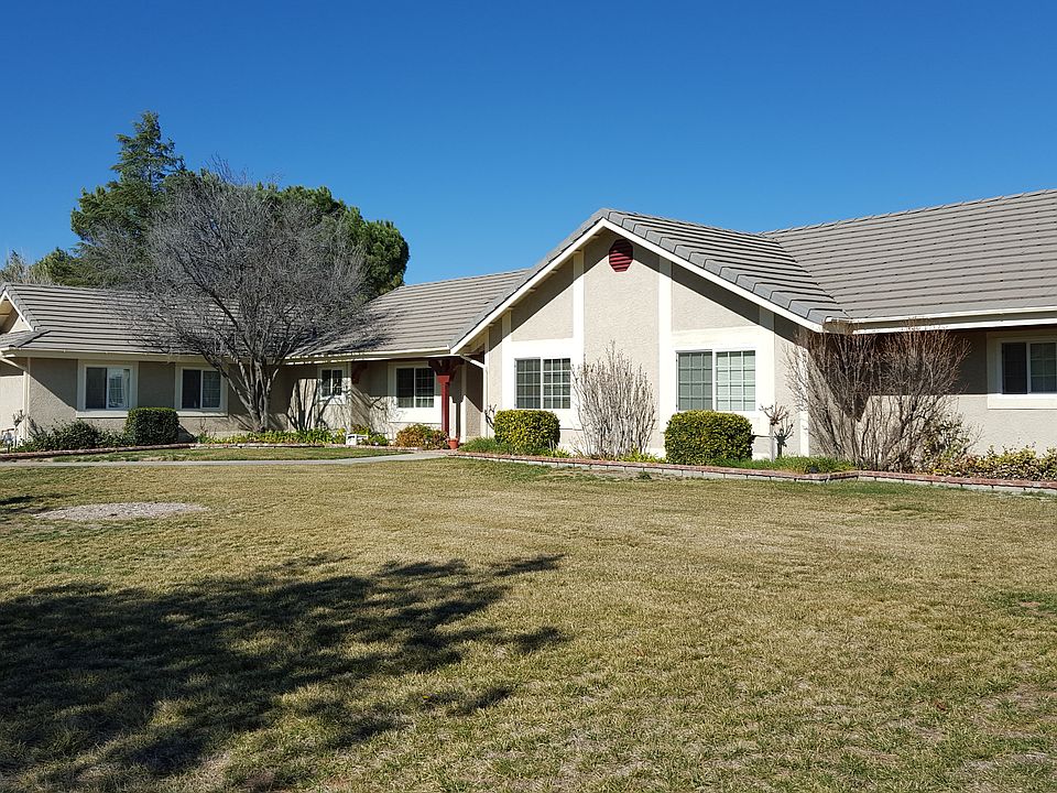 1st image of 4021 Gillespie Ave