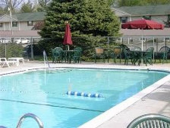 Sparkling Pool