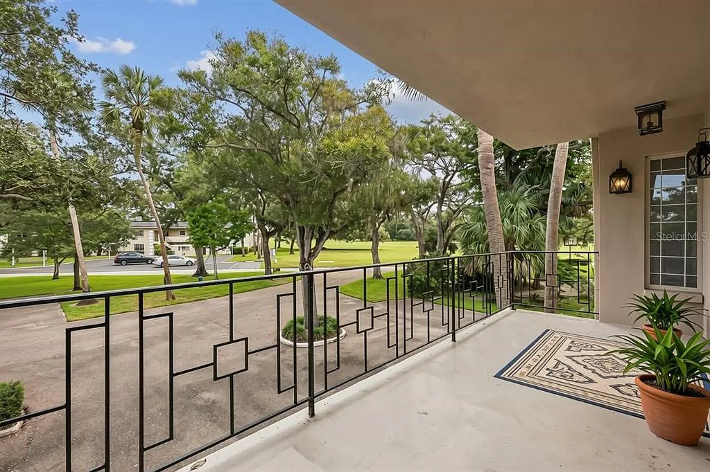 2 bed, 2.0 bath, 1534 sqft, $2,400 — Photo 3