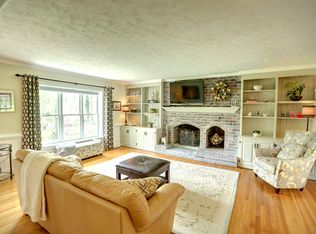 1143 Castle Hollow Rd, Midlothian, VA 23114