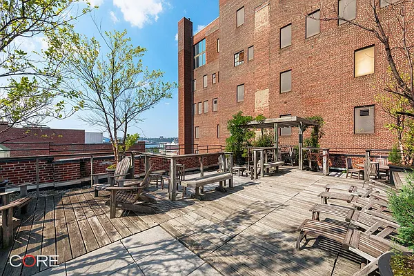 Sold by CORE | media 18